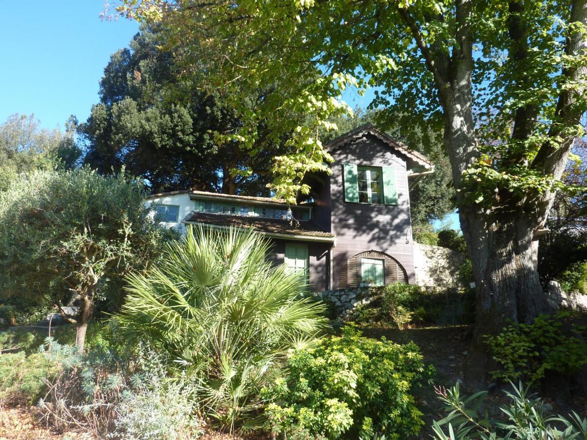 Bed and Breakfast Beaux Chenes Nérac Esterno foto