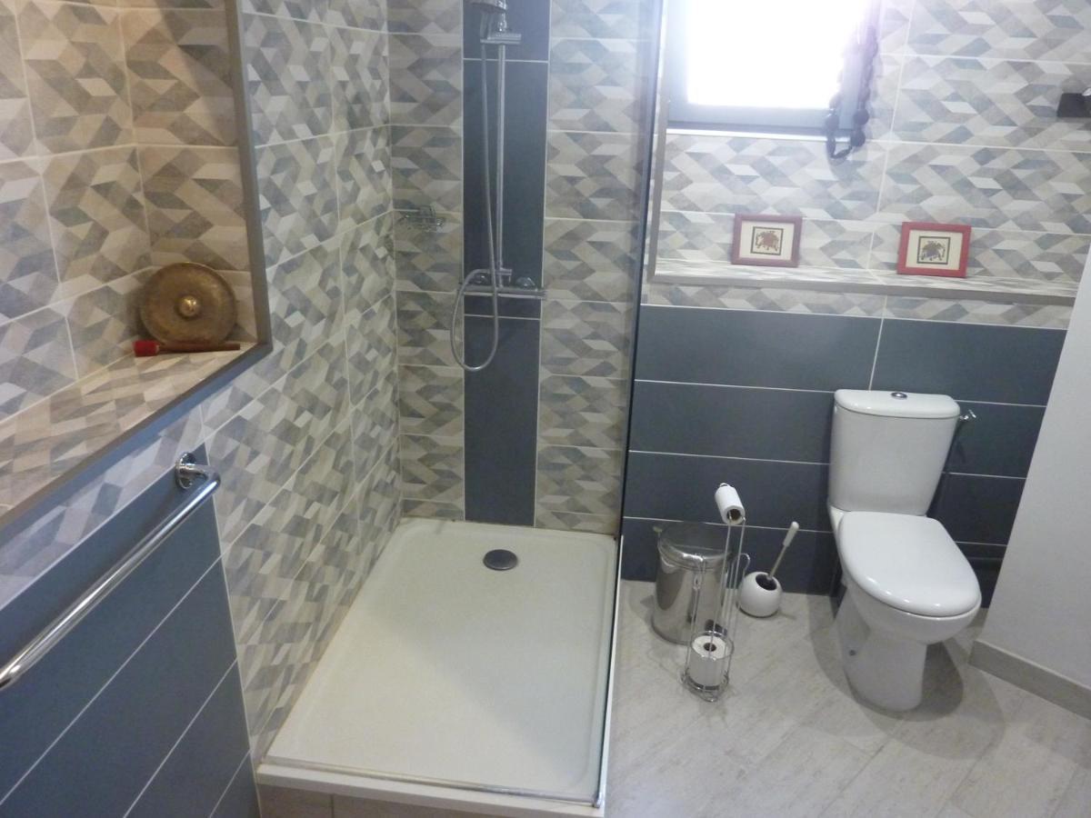 Bed and Breakfast Beaux Chenes Nérac Esterno foto
