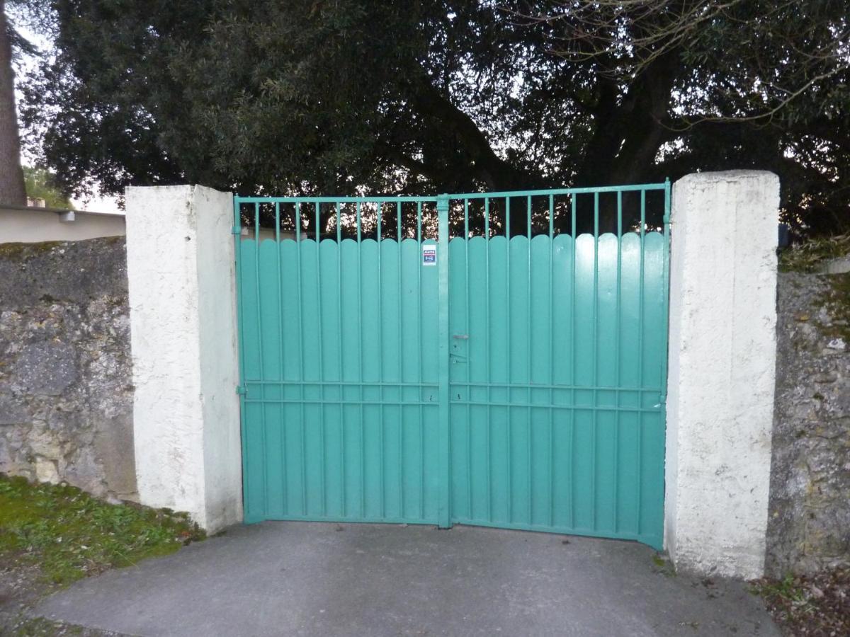 Bed and Breakfast Beaux Chenes Nérac Esterno foto