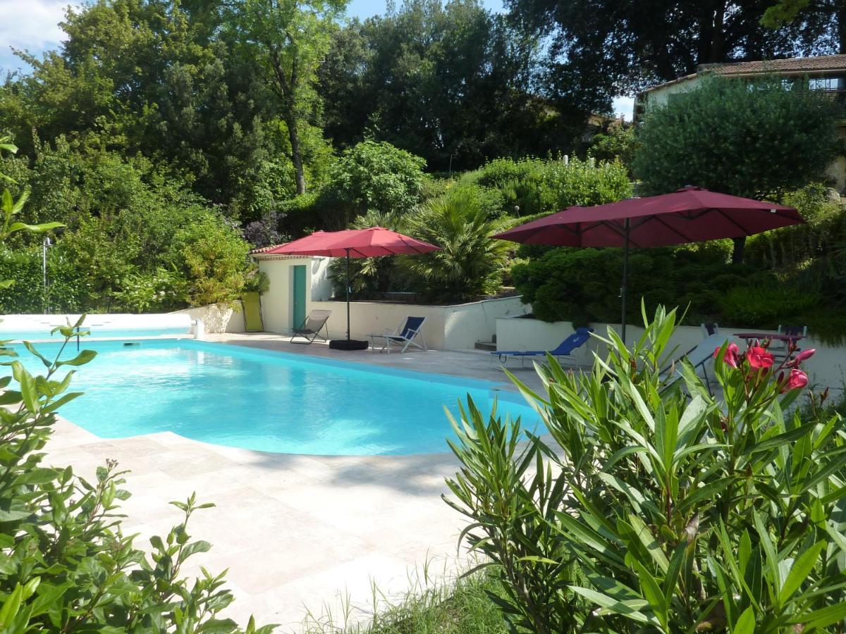 Bed and Breakfast Beaux Chenes Nérac Esterno foto