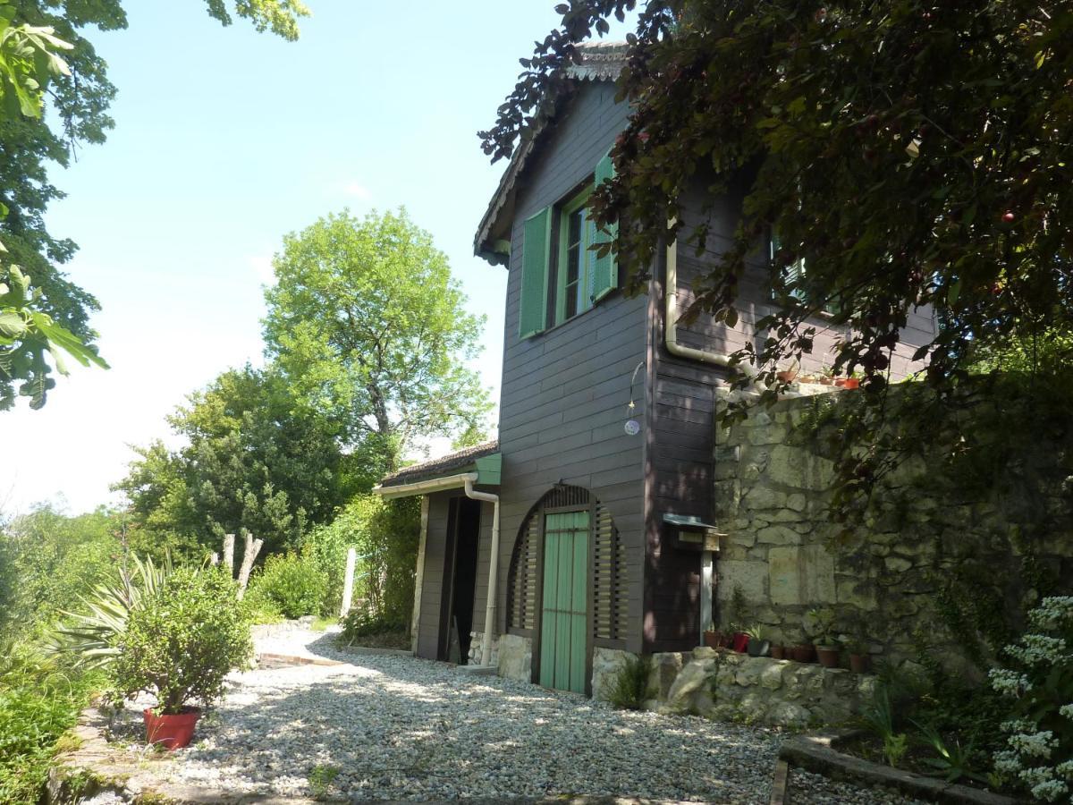 Bed and Breakfast Beaux Chenes Nérac Esterno foto