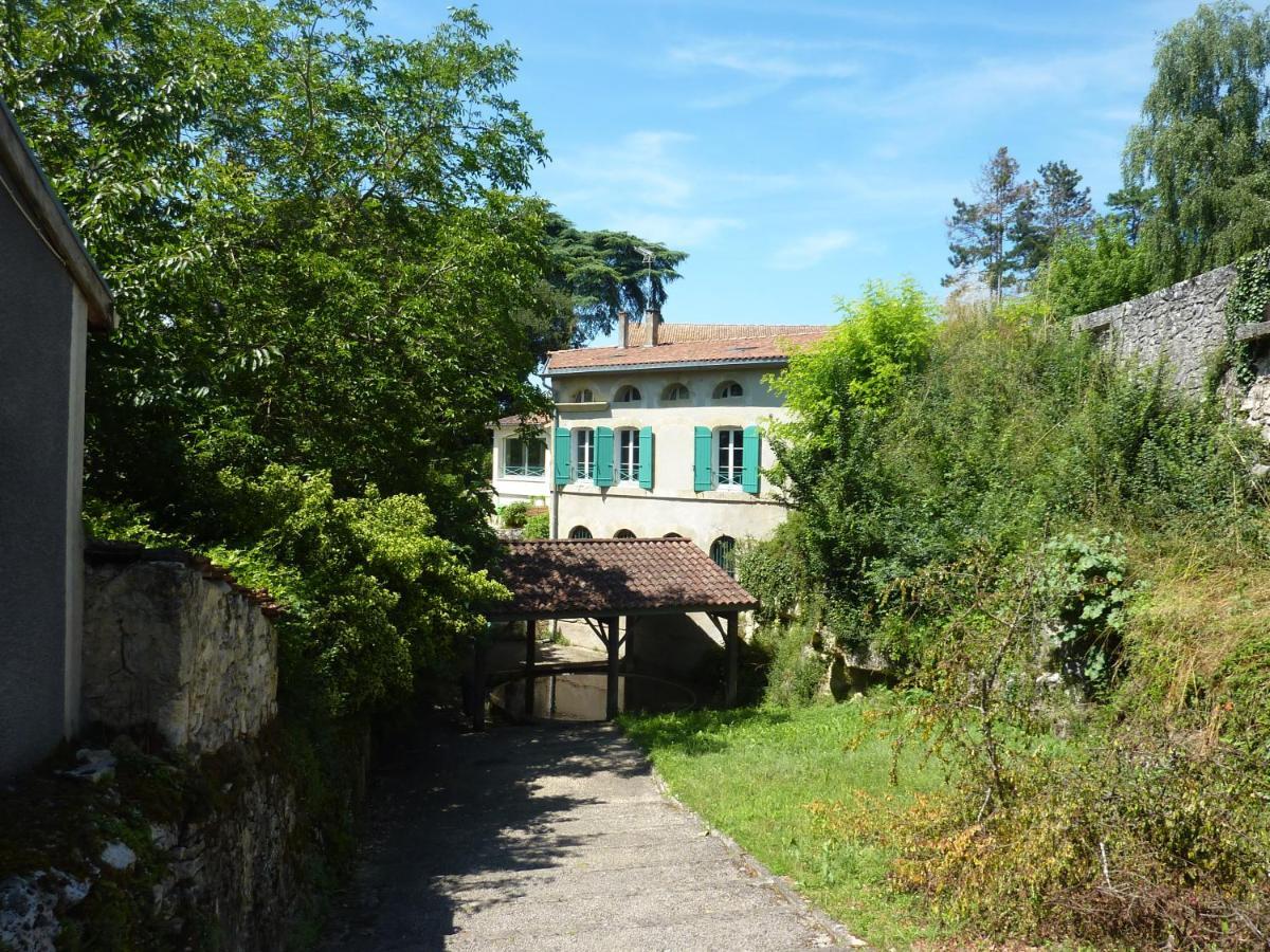Bed and Breakfast Beaux Chenes Nérac Esterno foto